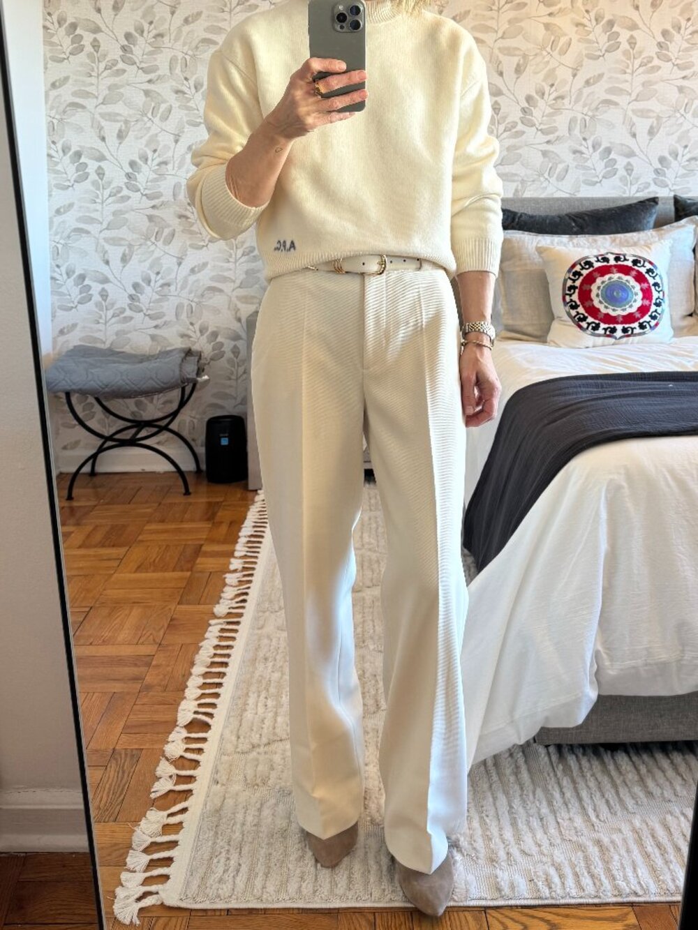 & OTHER STORIES WIDE PRESS CREASE TROUSERS IN CREAM SIZE EU 36 / US 4